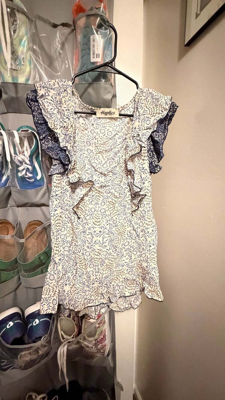Haptics by Holly Harper Blue and White Floral Peplum Top